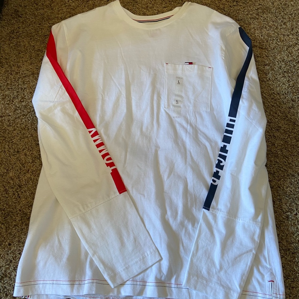 Men’s Tommy Hilfiger shirt